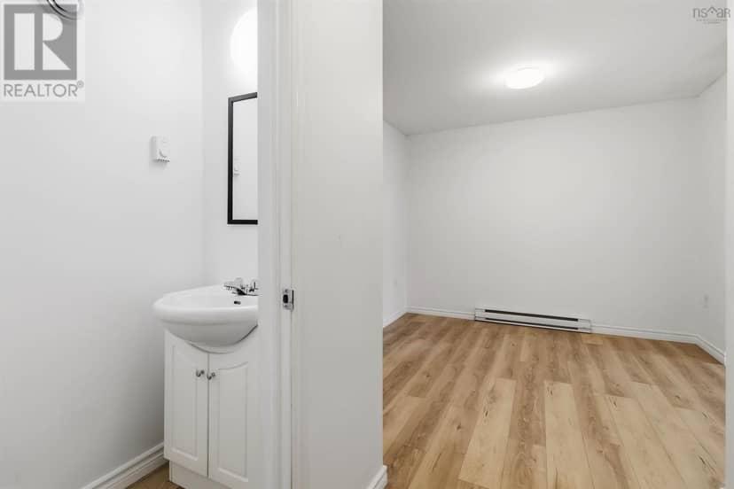23 Aldergrove Drive — photo 11 of 34