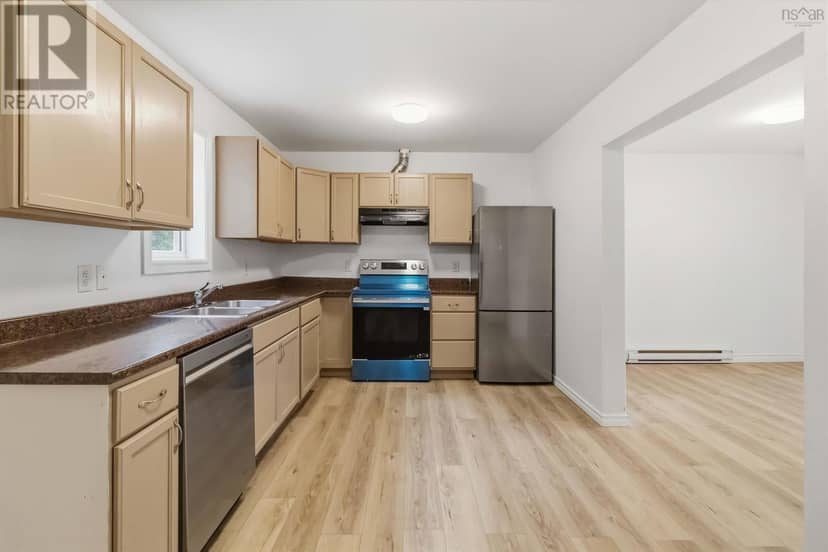 23 Aldergrove Drive — photo 13 of 34