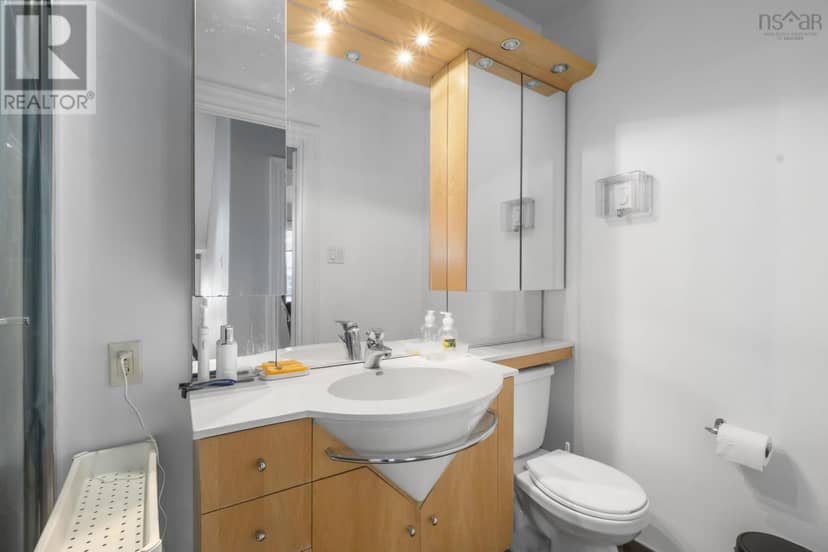 1531 lemarchant Street — photo 14 of 40