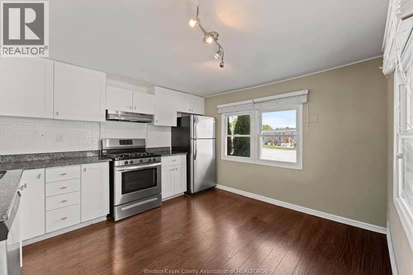 52 Parkside Drive — photo 15 of 28
