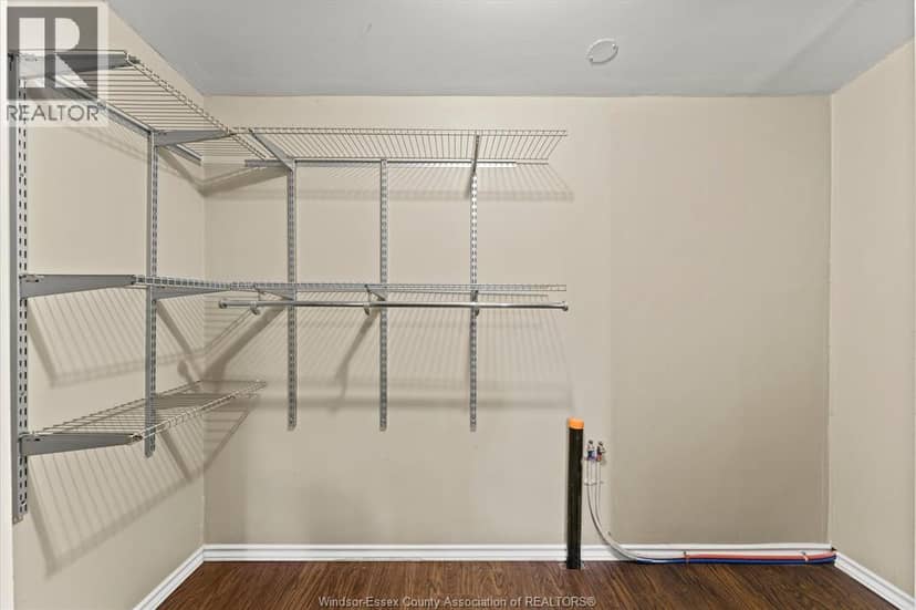 52 Parkside Drive — photo 25 of 28