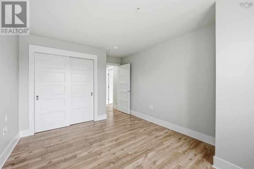 306 15 Kings Wharf Place — photo 22 of 35