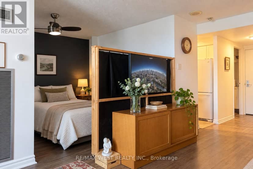 404 - 117 Gerrard Street E, Toronto, photo 6