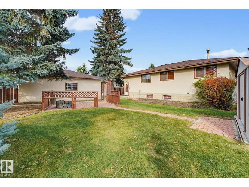 7319 150 AV NW — photo 37 of 40