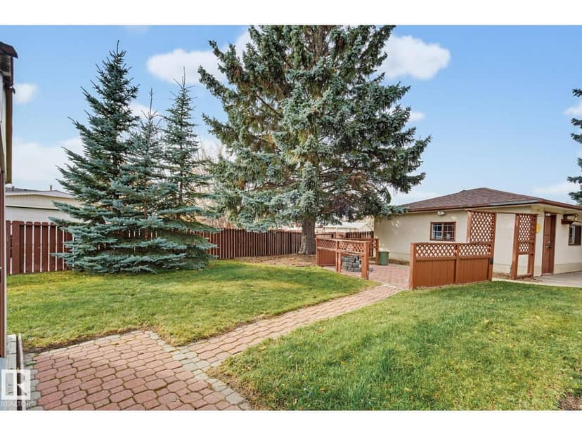 7319 150 AV NW — photo 38 of 40