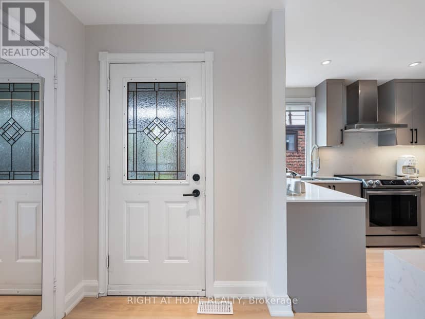 49 Amsterdam Avenue, Toronto, photo 3