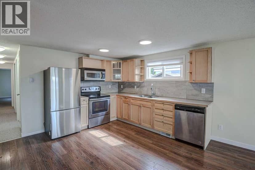 485, 3223 83 Street NW, Calgary, photo 4