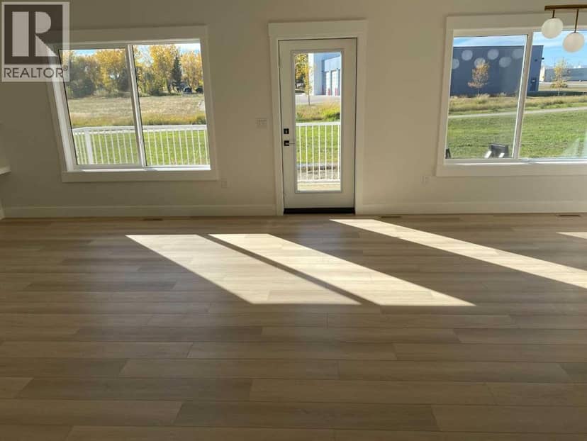 707 Mandalay Avenue NW — photo 12 of 32