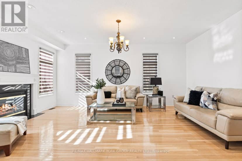 53 Catalina Crescent — photo 14 of 40