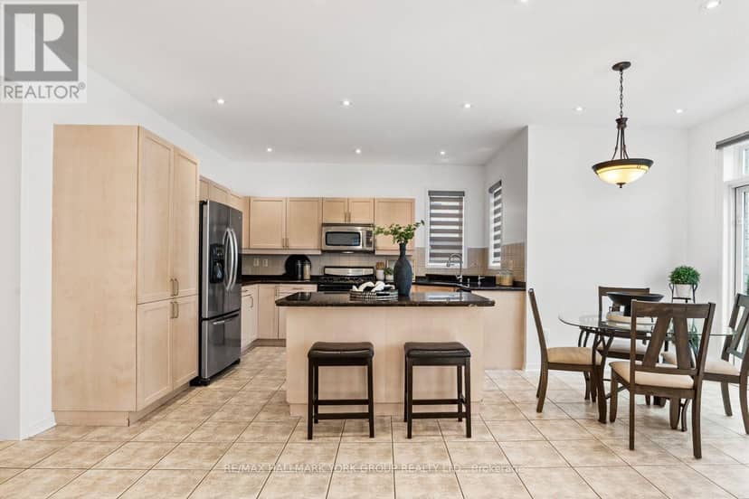 53 Catalina Crescent — photo 17 of 40