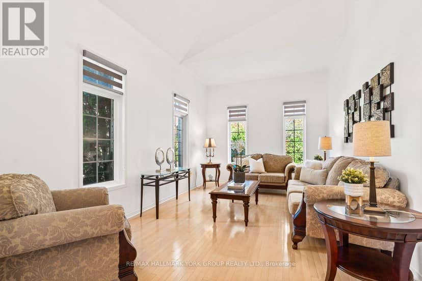 53 Catalina Crescent — photo 24 of 40