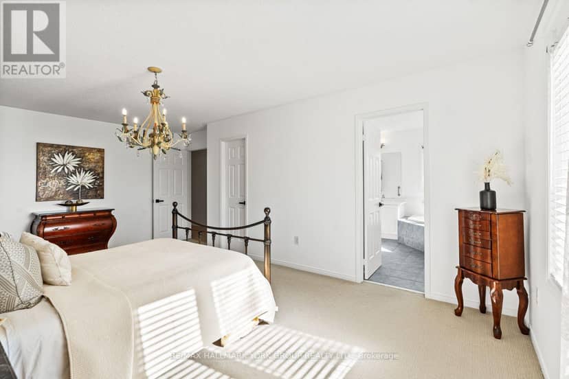 53 Catalina Crescent — photo 27 of 40