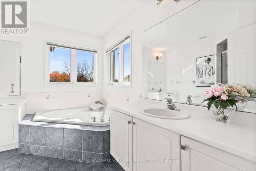 53 Catalina Crescent — photo 29 of 40