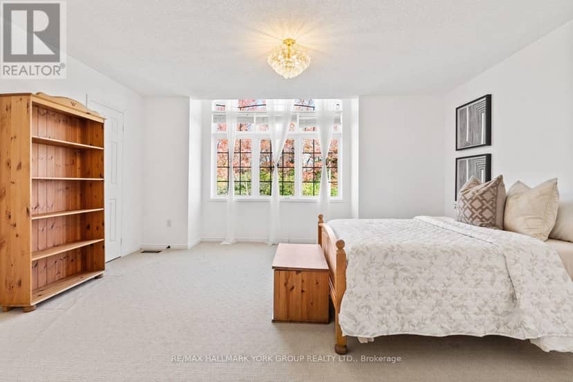 53 Catalina Crescent — photo 32 of 40
