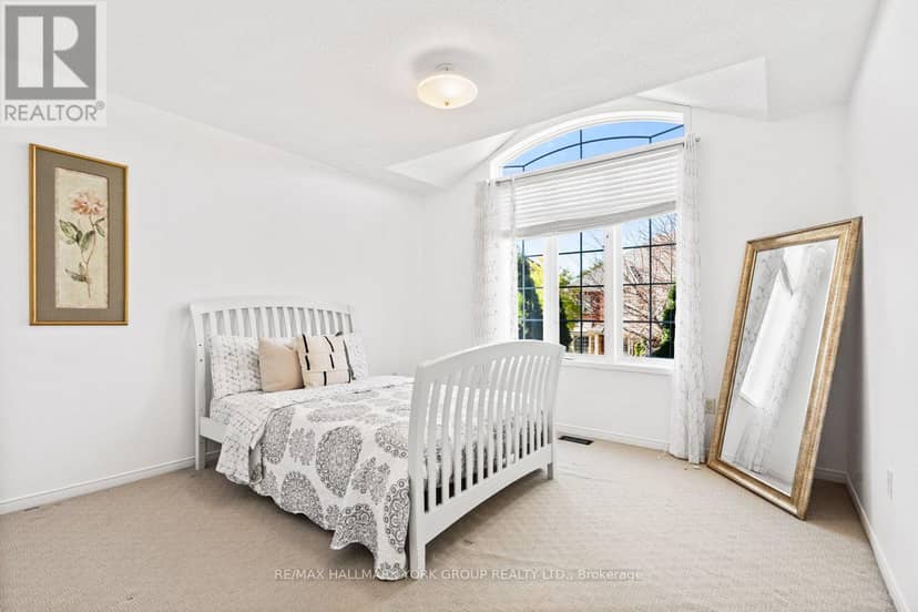 53 Catalina Crescent — photo 36 of 40