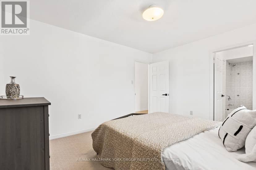 53 Catalina Crescent — photo 39 of 40