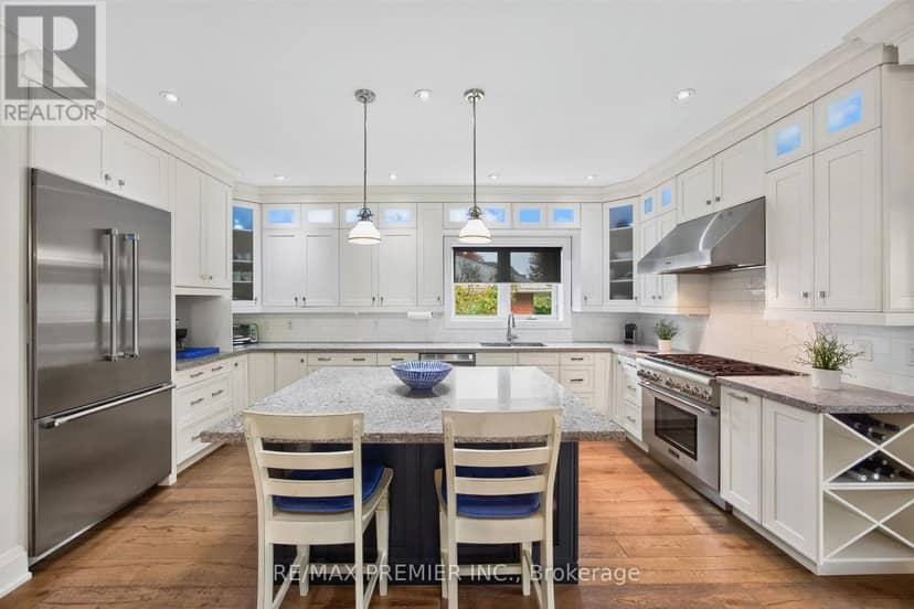 31 Malaren Road — photo 10 of 40