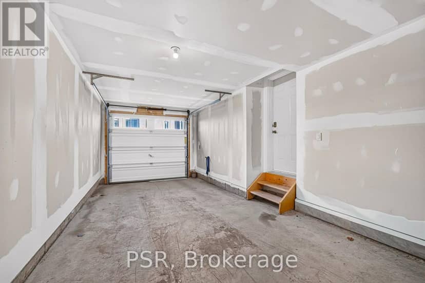 88 William Shearn Crescent — photo 24 of 24