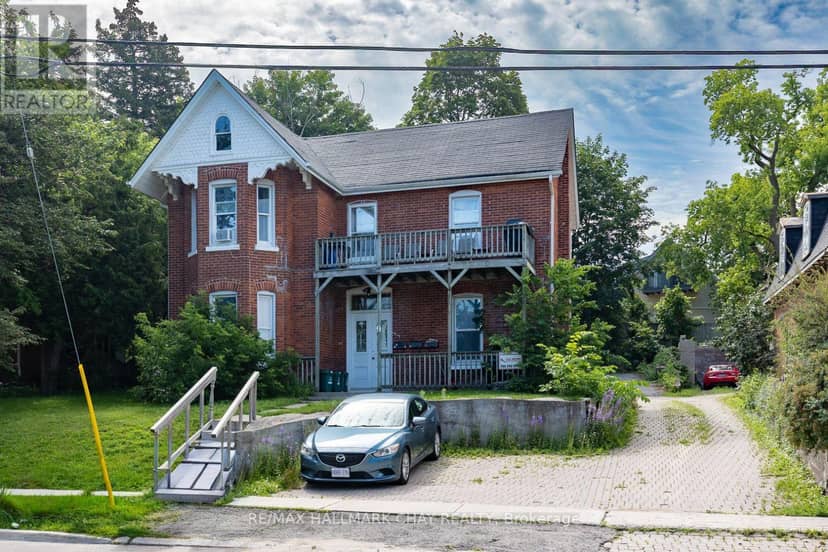 9 Penetang Street — photo 11 of 15