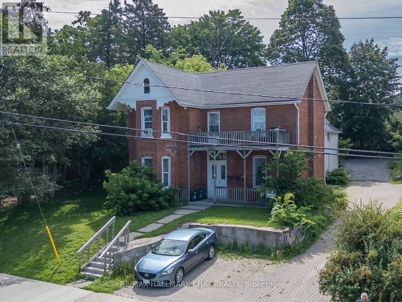 9 Penetang Street, Barrie, photo 3