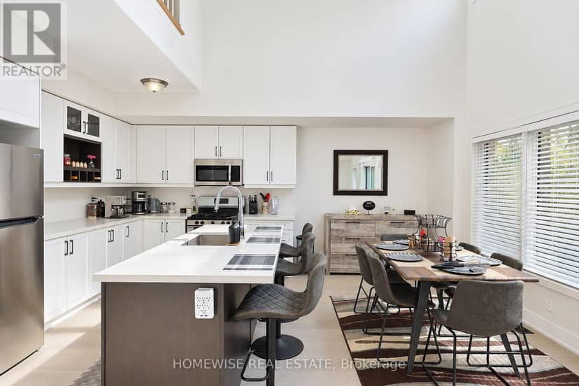 33 Ruby Crescent — photo 13 of 40