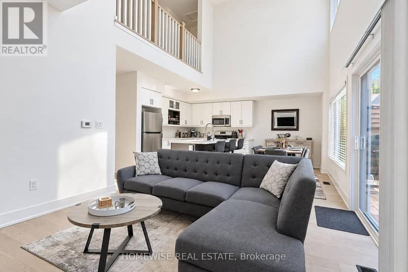 33 Ruby Crescent — photo 18 of 40