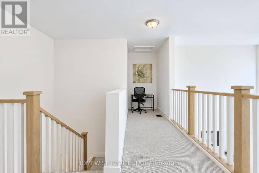 33 Ruby Crescent — photo 20 of 40