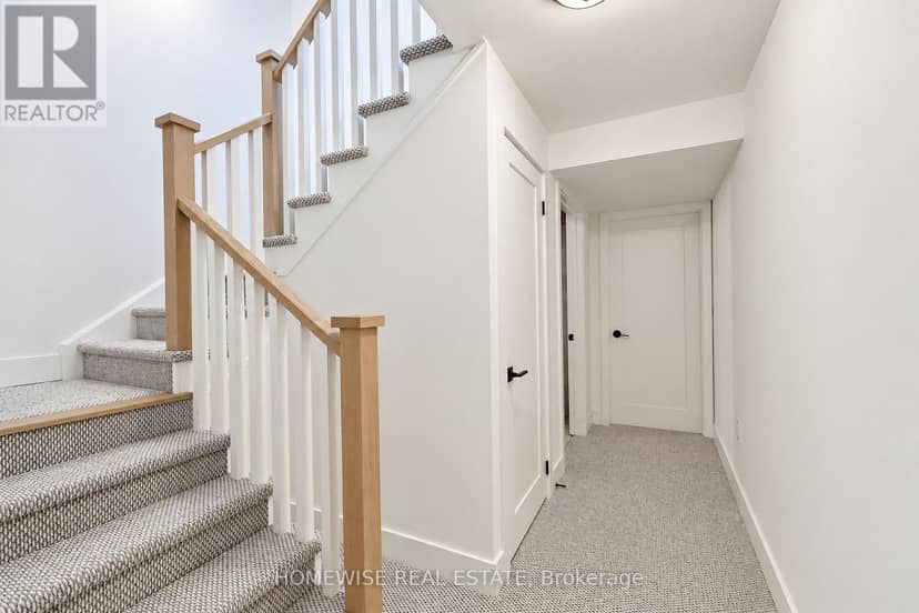 33 Ruby Crescent — photo 27 of 40