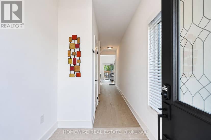 33 Ruby Crescent — photo 4 of 40