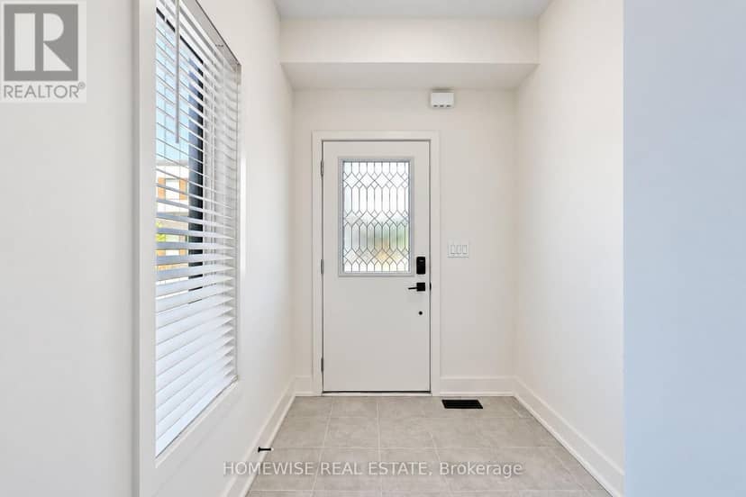 33 Ruby Crescent — photo 5 of 40