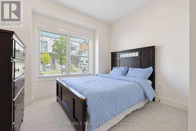 33 Ruby Crescent — photo 7 of 40