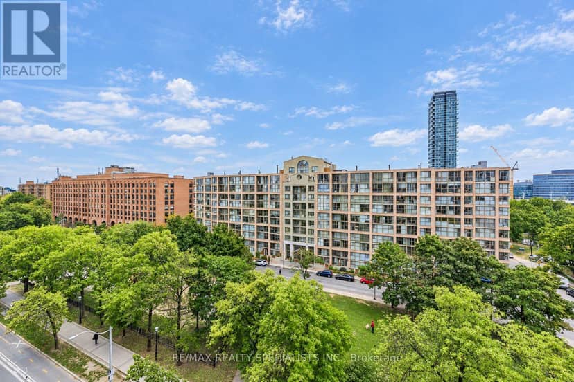 819 - 222 The Esplanade — photo 20 of 40