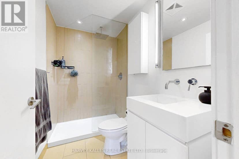 410 - 25 Oxley Street — photo 23 of 33