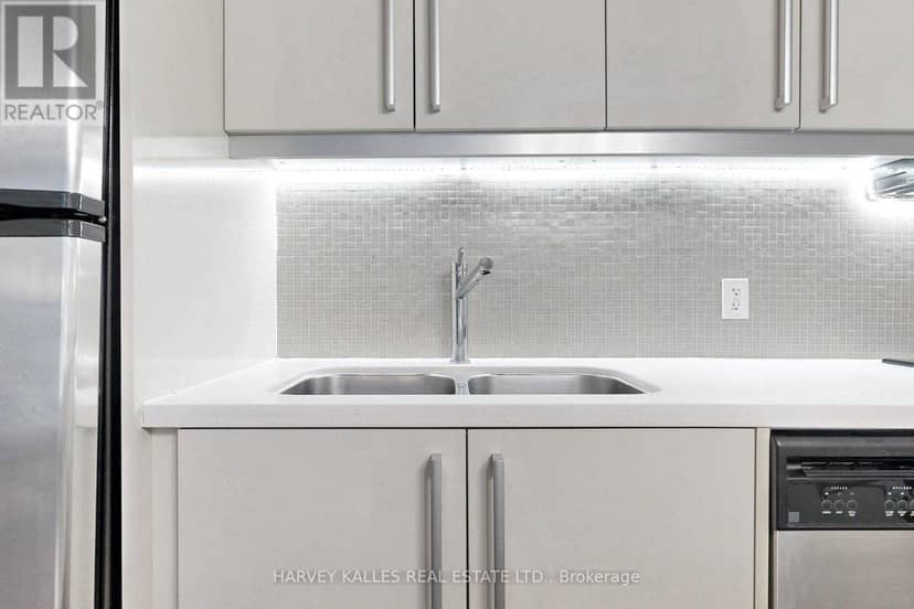 410 - 25 Oxley Street — photo 5 of 33