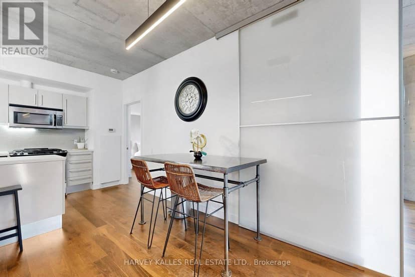 410 - 25 Oxley Street — photo 9 of 33