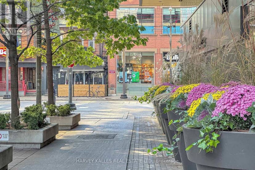 410 - 25 Oxley Street — photo 30 of 33