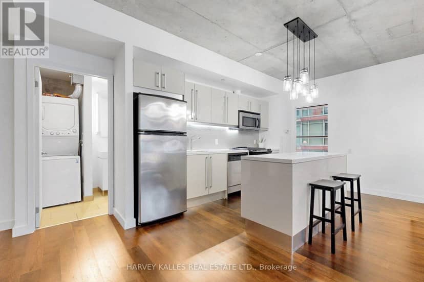 410 - 25 Oxley Street — photo 4 of 33