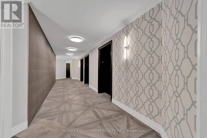 1405 - 220 Forum Drive, Mississauga, photo 2