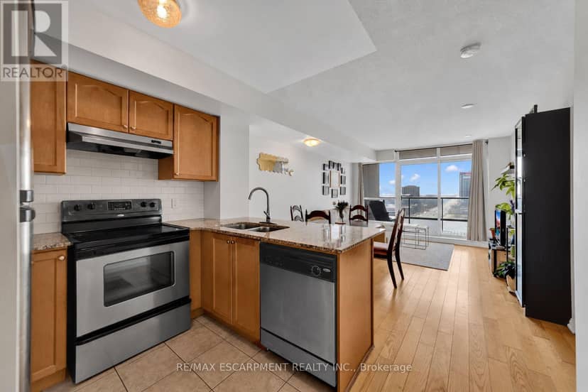 1405 - 220 Forum Drive, Mississauga, photo 3