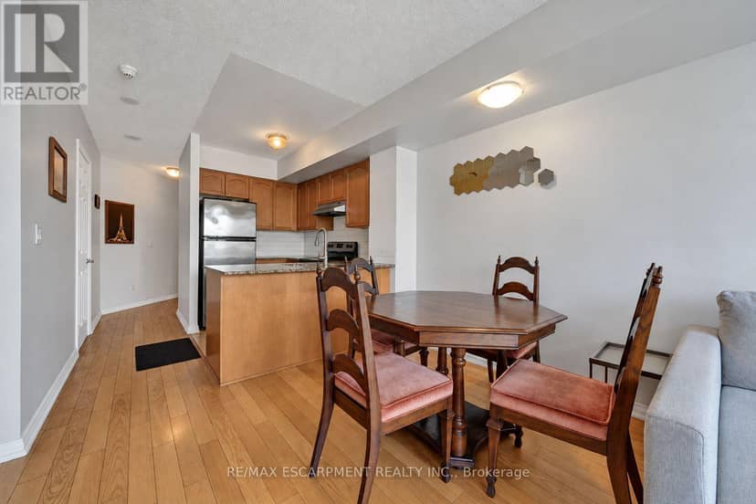 1405 - 220 Forum Drive, Mississauga, photo 5