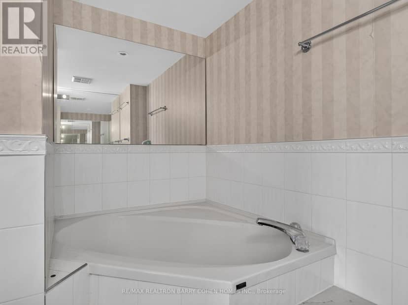 2009 - 700 Constellation Drive — photo 13 of 17