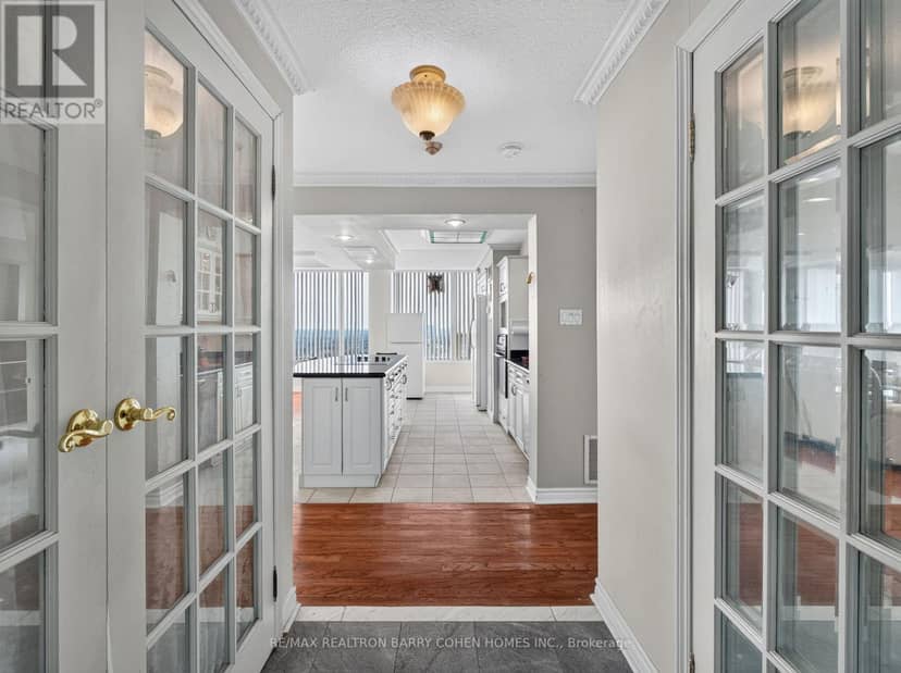 2009 - 700 Constellation Drive, Mississauga, photo 4