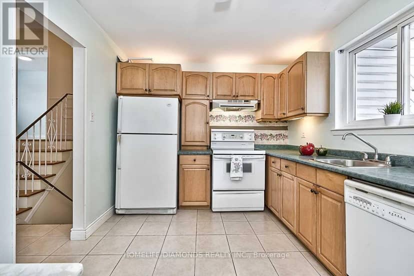 35 Edenborough Drive — photo 11 of 21