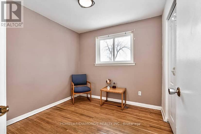 35 Edenborough Drive — photo 15 of 21