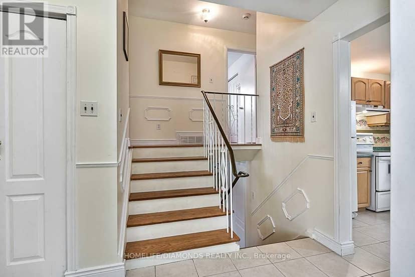 35 Edenborough Drive, Brampton, photo 7