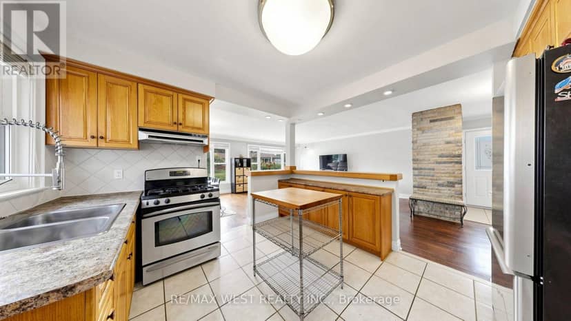 32 Allonsius Drive — photo 13 of 40