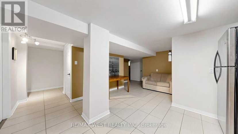 32 Allonsius Drive — photo 27 of 40