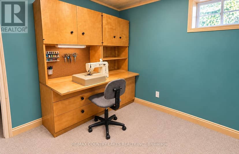 27 Hillcrest Avenue — photo 32 of 40