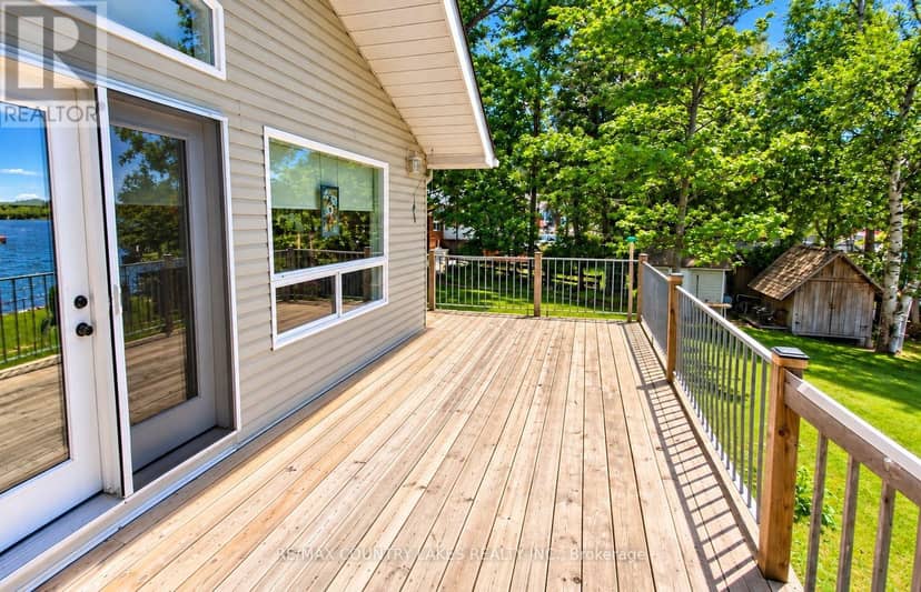 27 Hillcrest Avenue — photo 9 of 40