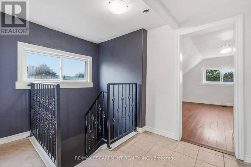 32 Oak Avenue — photo 29 of 40